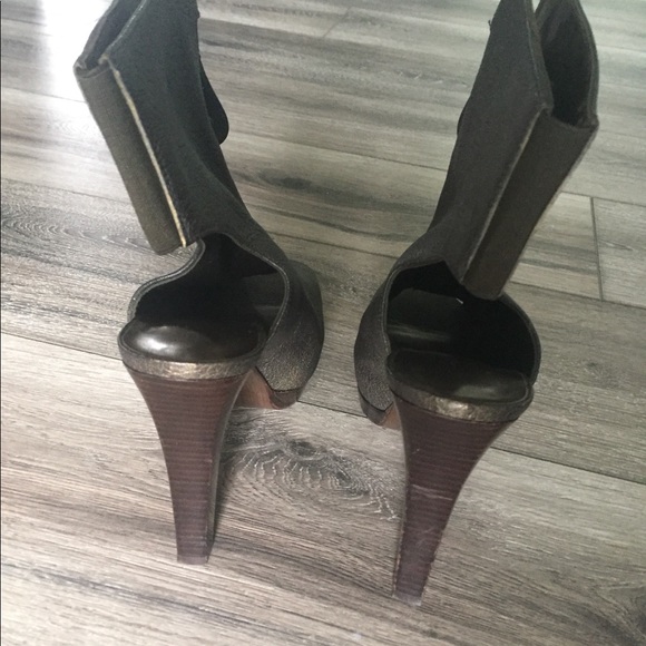 Stuart Weitzman Peep Toe Ankle Boots - Picture 4 of 6